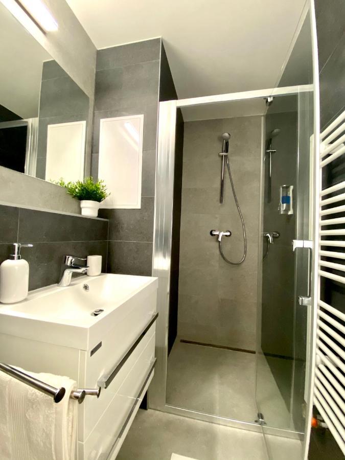 Apartment Mala Praha Жиліна Екстер'єр фото